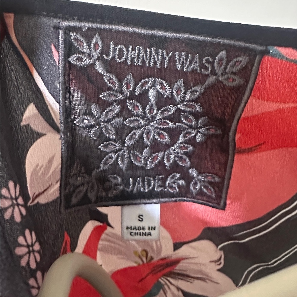 Johnny Was silk hibiscuscus hawaiian dress - Picture 4 of 4